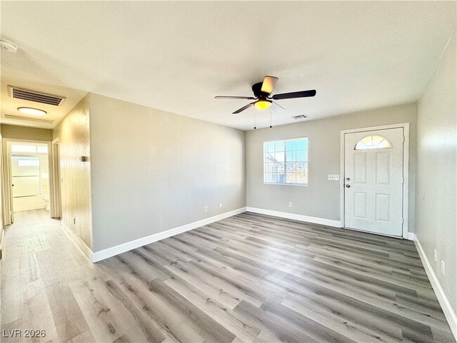 Building Photo - 1960 Haiwee St