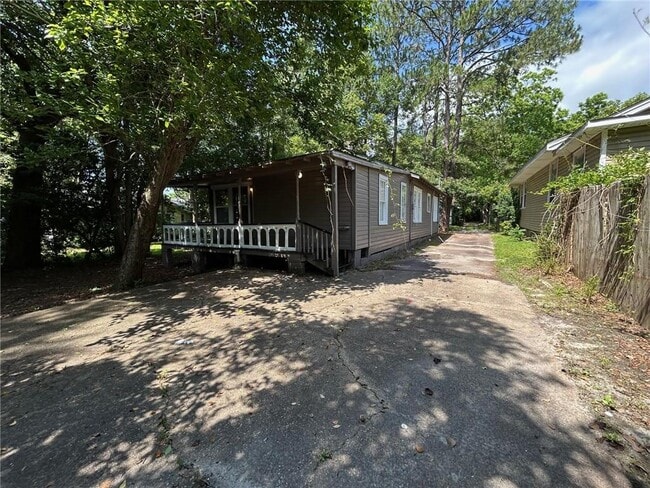 Building Photo - 134 N Carlen St