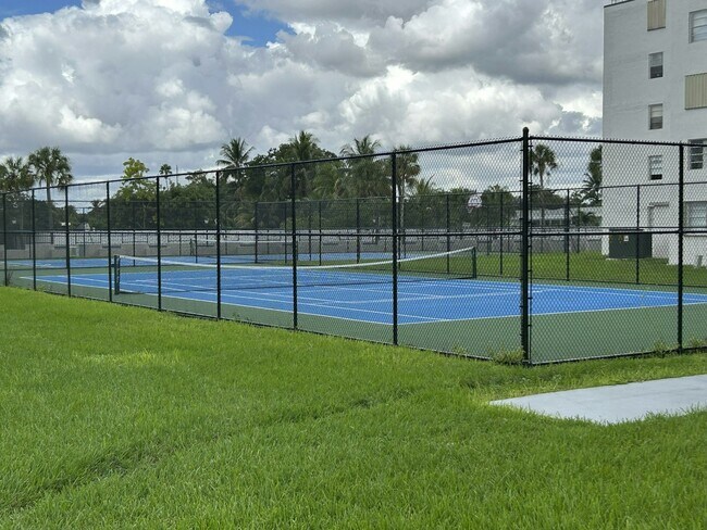 Building Photo - 14165 SW 87th St