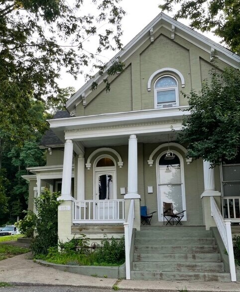 Building Photo - 5920 Kellogg Ave