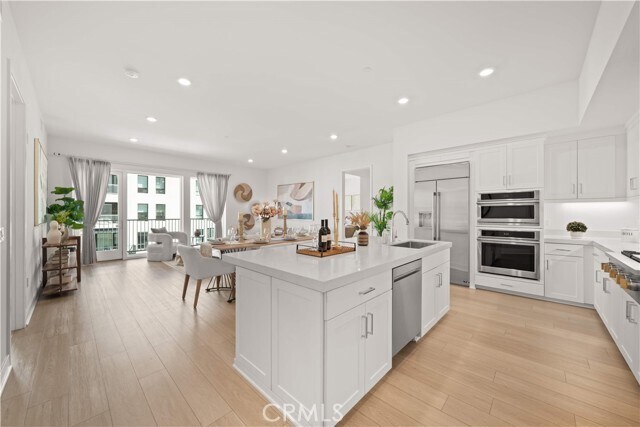 Building Photo - 2510 Rivington