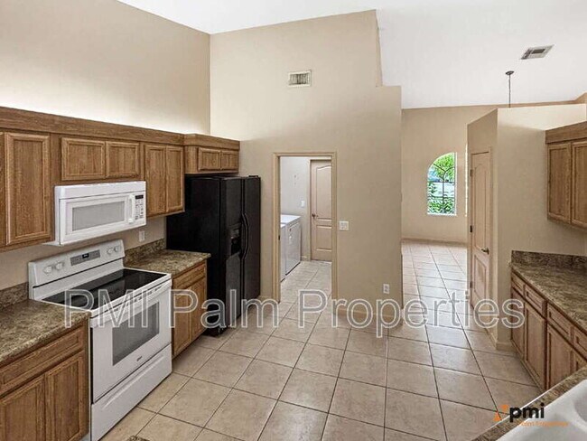 Building Photo - 2820 SE Melaleuca Blvd