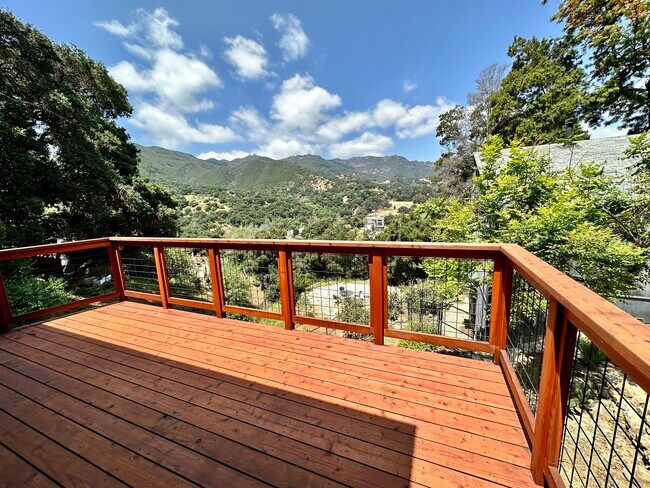 Building Photo - 149 Muerdago Rd