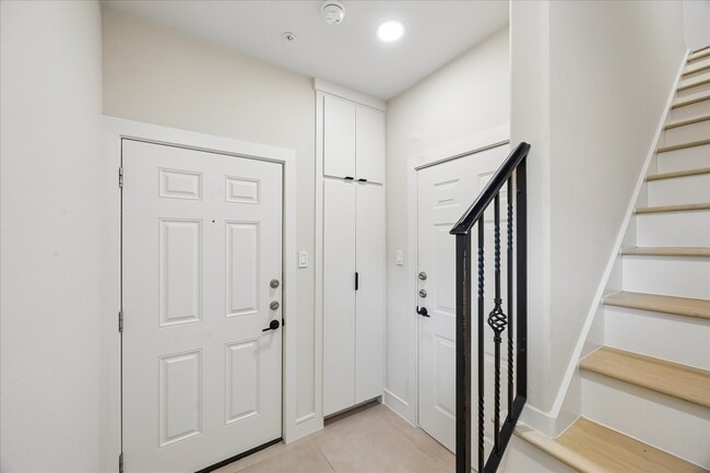 Building Photo - 12707 Boheme Dr