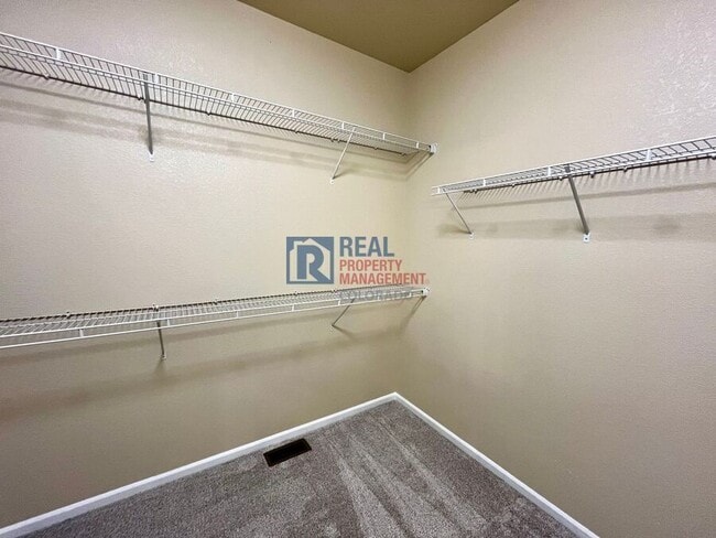 Building Photo - 8107 Chasewood Loop