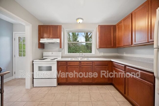 Building Photo - 1431 Yeardley Dr