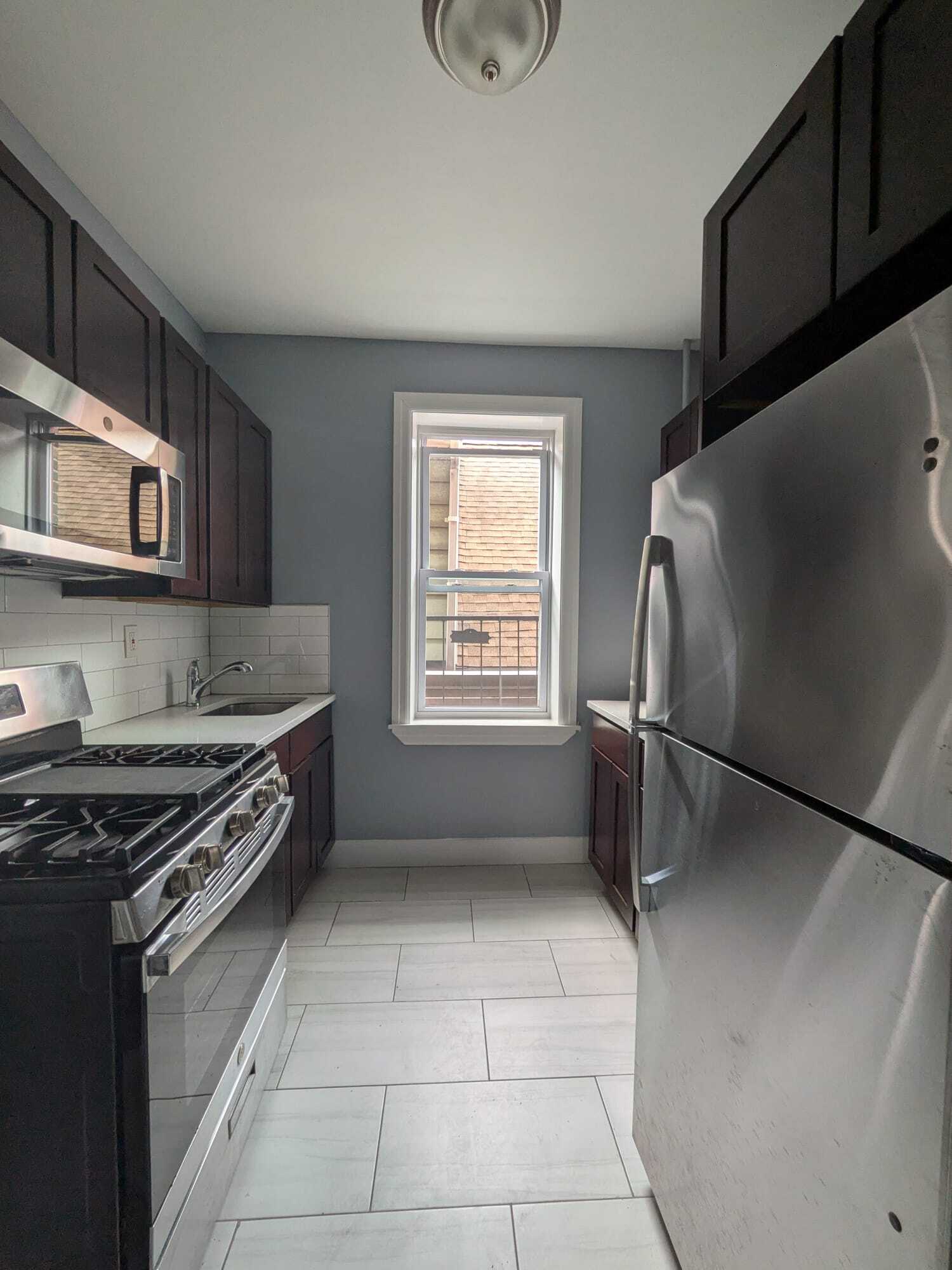 Building Photo - 667 Avenue A