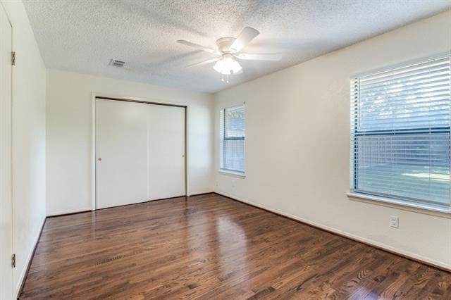 Building Photo - 10350 Country Club Dr