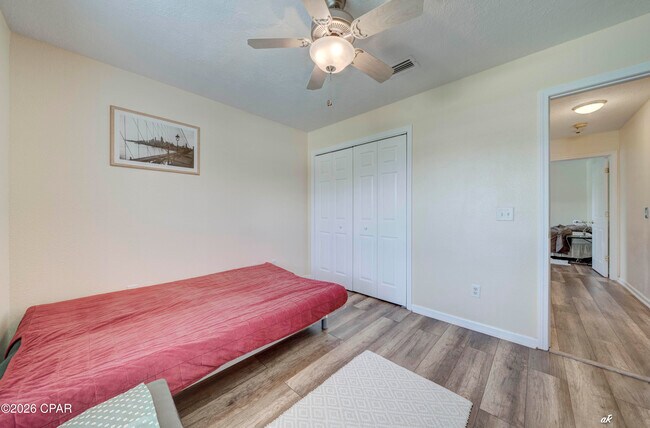 Building Photo - 420 Water Oak Cir