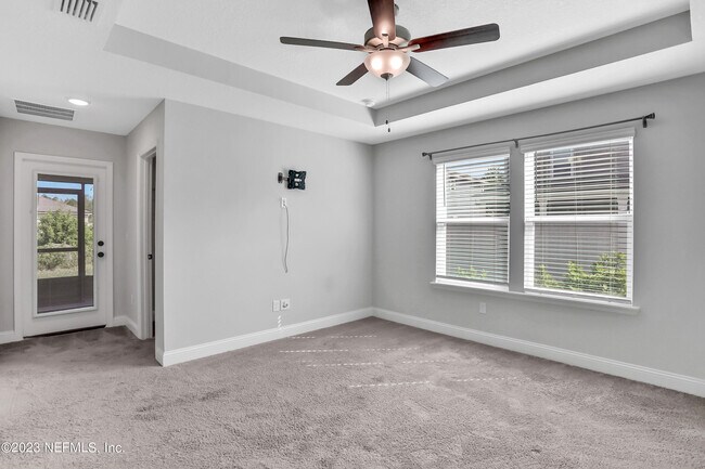 Building Photo - 212 Ruskin Dr