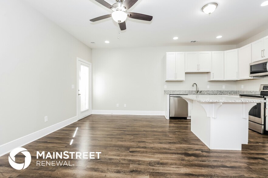 Building Photo - 126 Hartsville Ct
