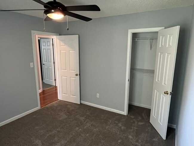 Building Photo - Great 3 Bed, 2 Bath Ranch home in Concord'...