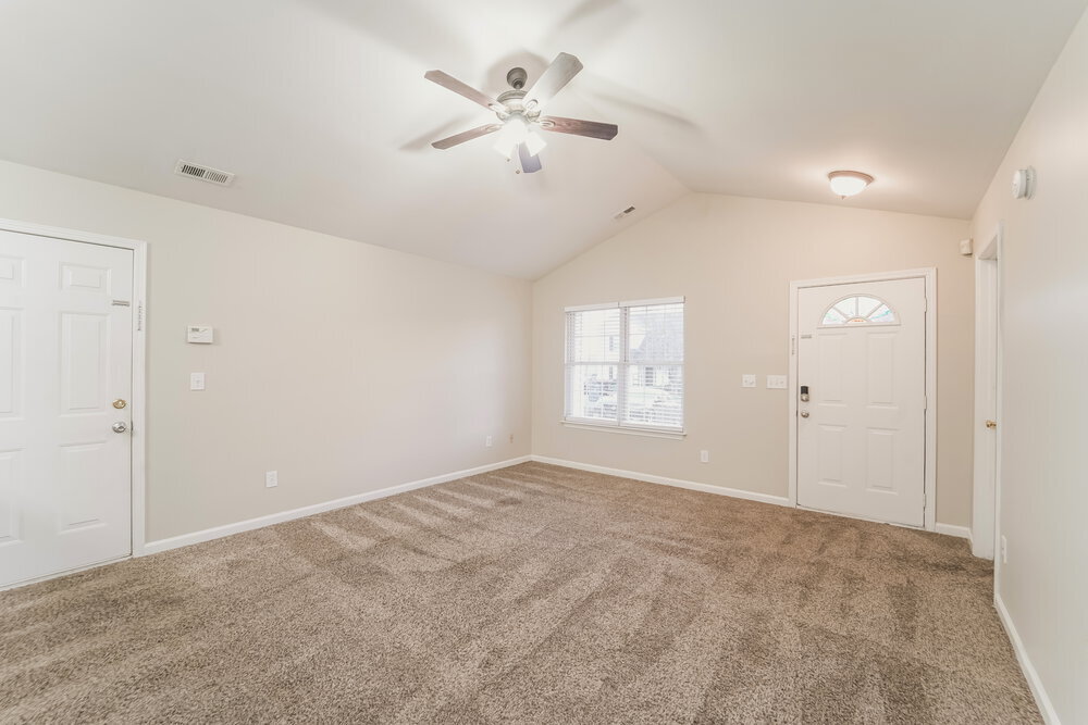 Building Photo - 785 Sir Raleigh Dr