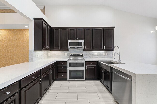 Building Photo - 114 Palm Point Cir