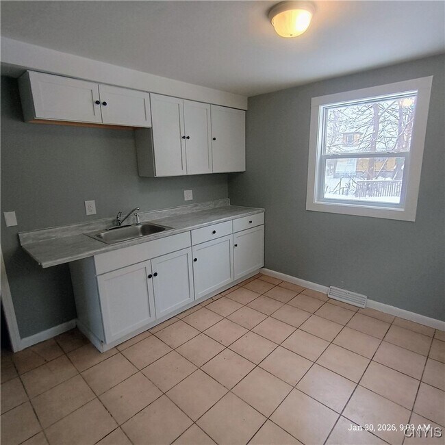 Building Photo - 113 Dearborn Pl