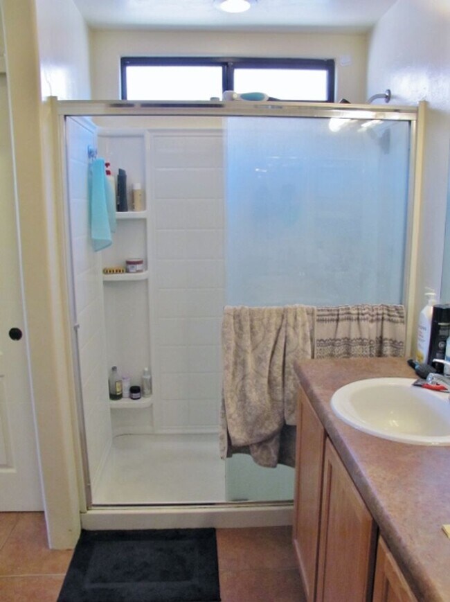 Building Photo - 3BR/2BA/2CG, 1518 sq.ft. home in Legends at Valiente centrally located in Sierra Vista, AZ