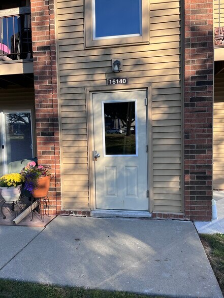 Building Photo - 16140 Clarkson Dr