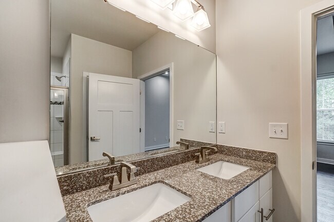 Building Photo - 5805 Barrowlands Ct