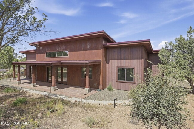 Building Photo - 5790 W Three Forks Rd