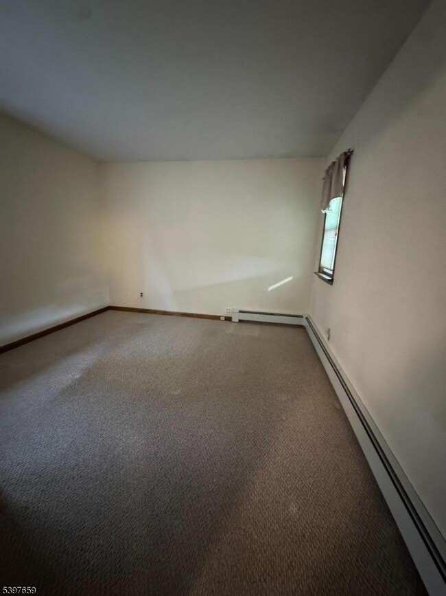 Building Photo - 124 Colfax Ave