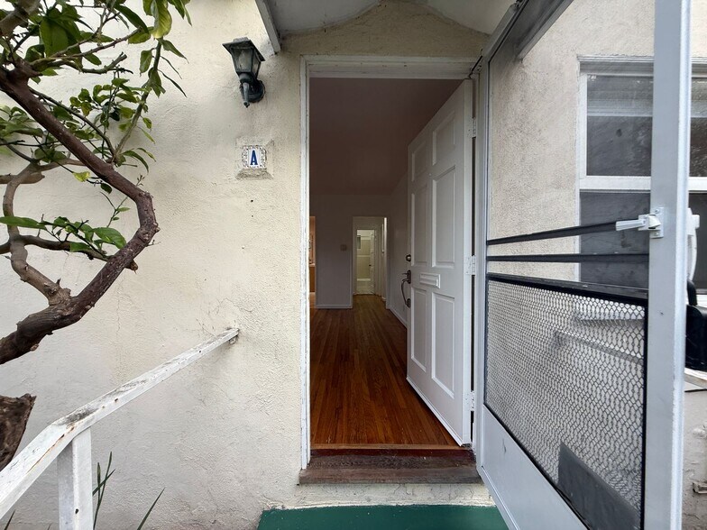 Building Photo - 1836 10th St