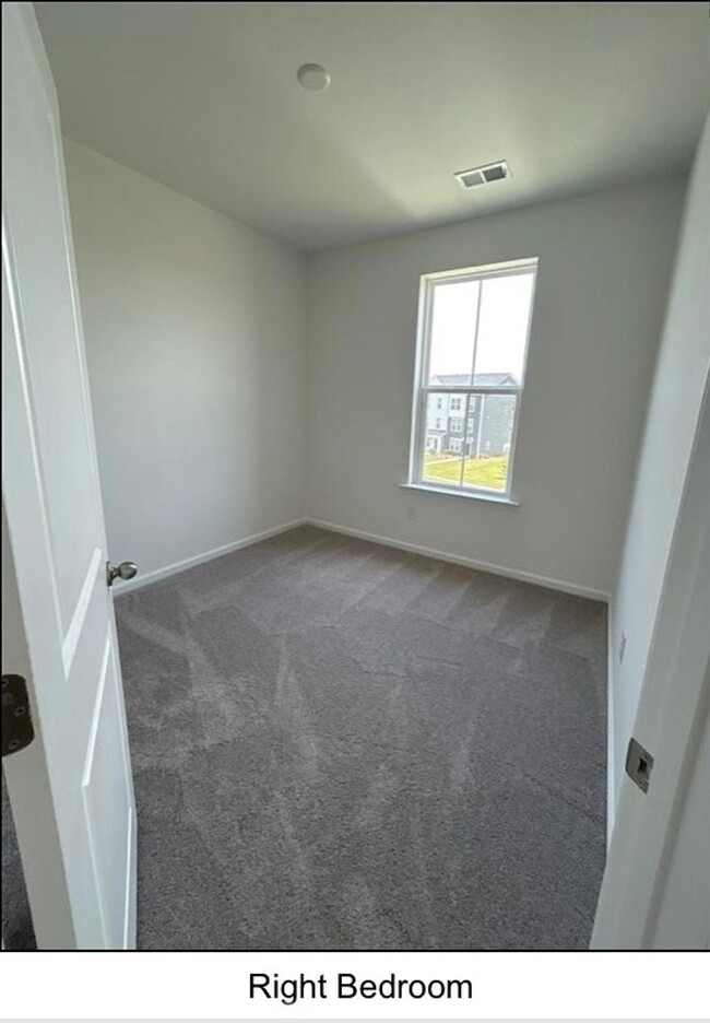 Building Photo - *Special offer $250 off first months rent!...