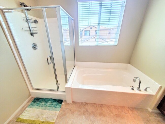 Building Photo - Gorgeous Home- Lots of Upgrades
