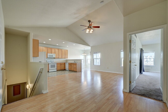Building Photo - $2,750.00, 3 Bed, 2 Bath Ranch Style Home ...