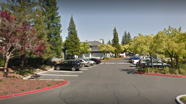 Building Photo - 1451 Rocky Ridge Dr