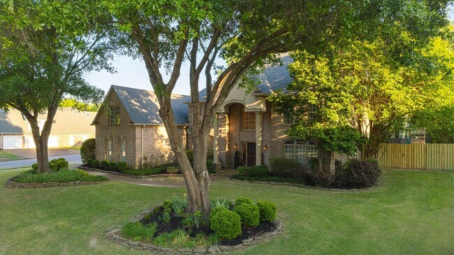 Building Photo - 1765 Hartwell Manor N