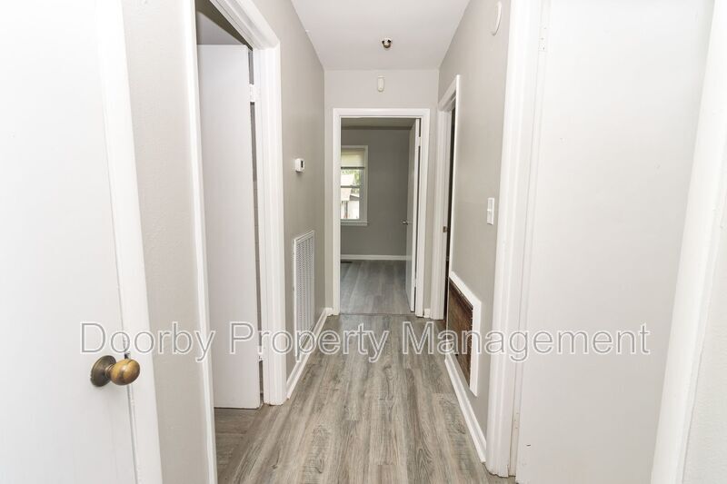 Building Photo - 1220 Arlington Ave