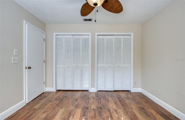 Building Photo - 1925 Brookstone Way