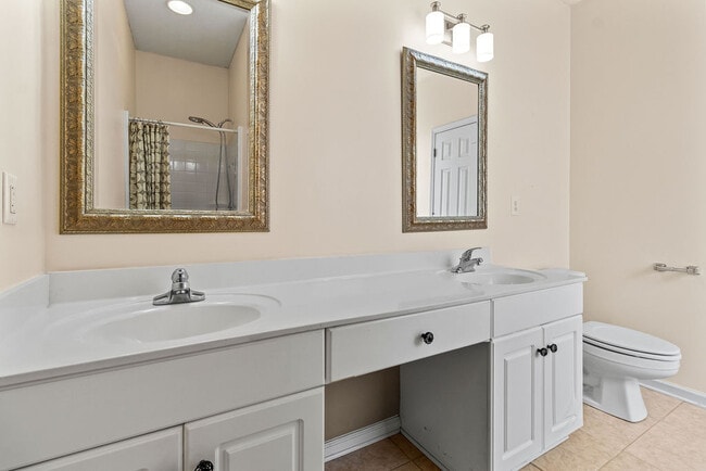 Building Photo - Chadbury House