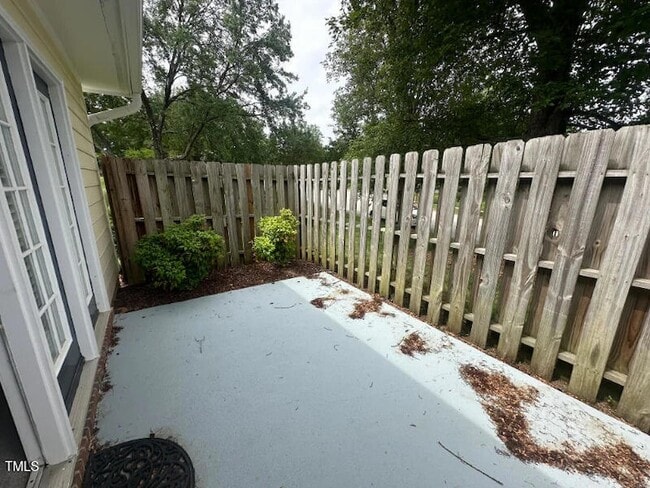 Building Photo - 6817 Fairpoint Ct