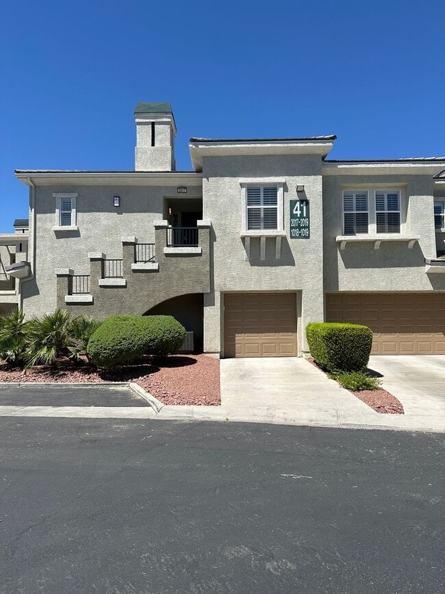 Building Photo - MUST SEE 2 BEDROOM CONDO IN SUMMERLIN!