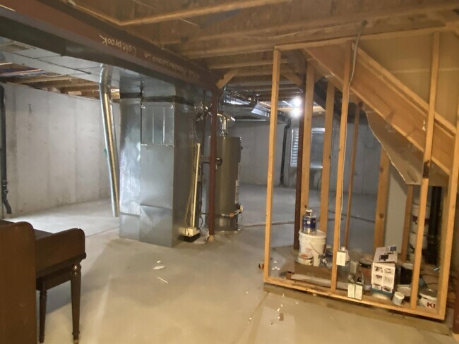 Building Photo - 11960 Meadowood Ln