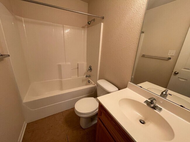 Building Photo - 4-Bedroom House for Rent in Killeen