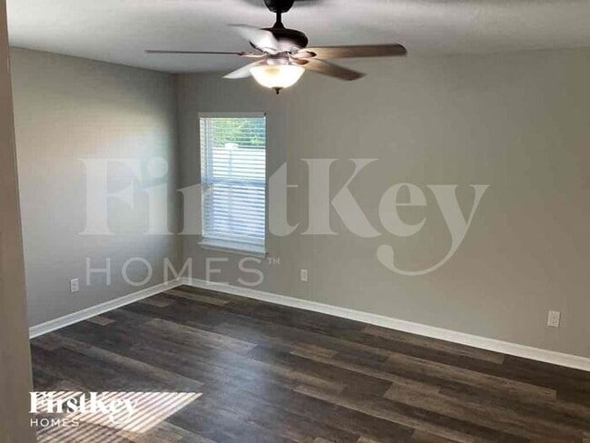 Building Photo - 121 Alexandria Cir