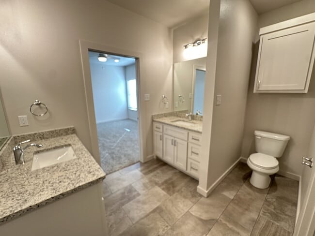 Building Photo - Brand new townhomes in Frenship ISD!