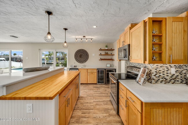 Building Photo - 458 Sandpiper Dr
