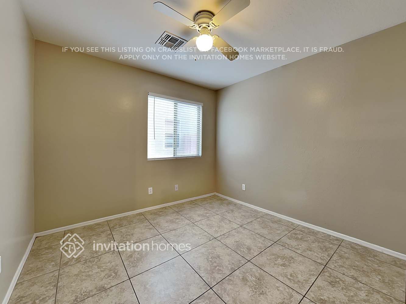 Building Photo - 3433 W La Salle St