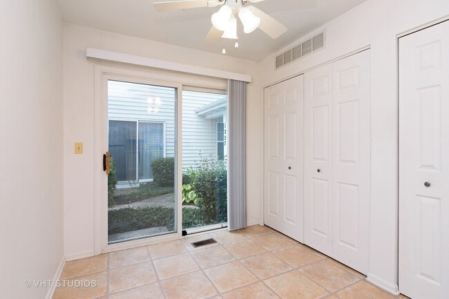 Building Photo - 1221 Orleans Dr
