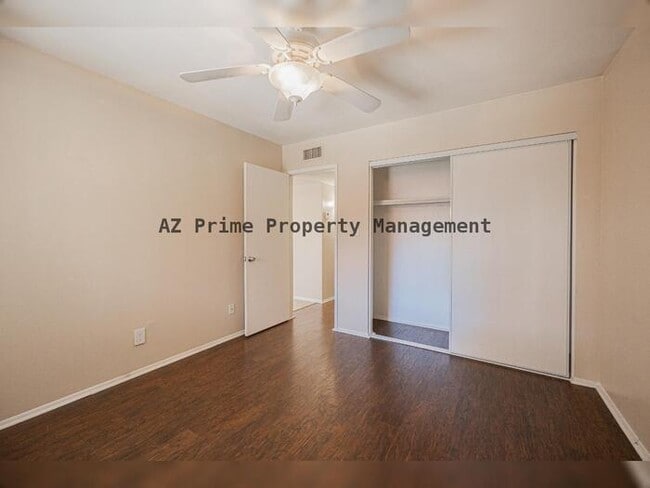 Building Photo - 2127 E Minton Dr