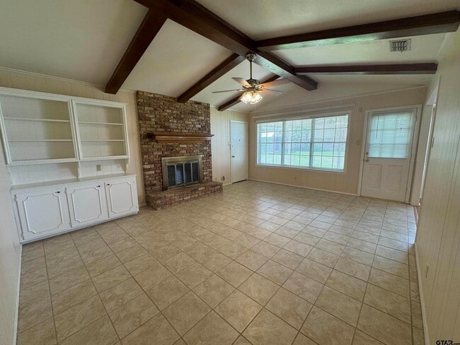 Building Photo - 1311 Larkspur Ln