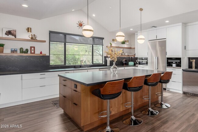 Building Photo - 2311 N 58th St