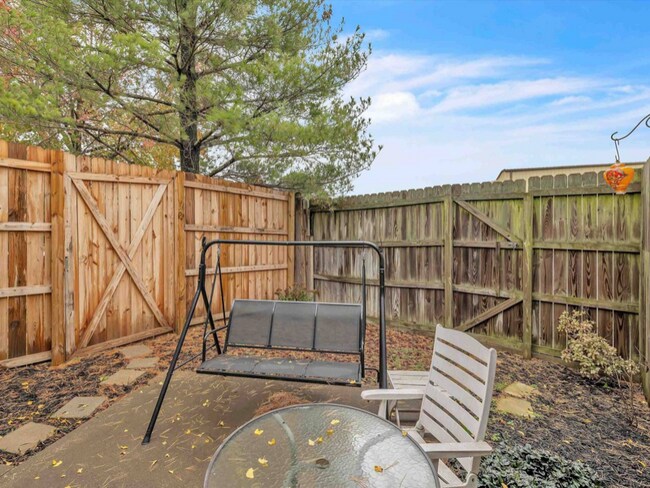 Building Photo - 4303 Loft Cove