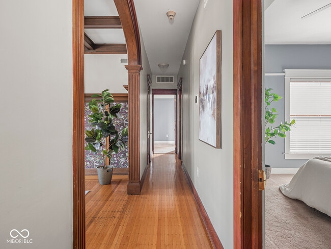 Building Photo - 2161 N Meridian St