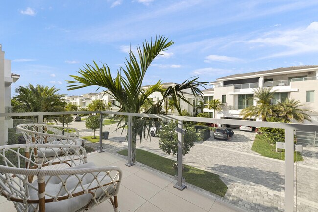 Building Photo - 402 Ocean One Ln