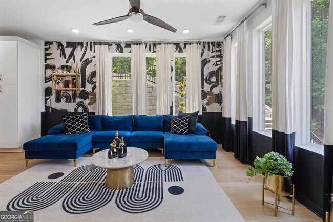 Building Photo - 371 Pratt Dr SE