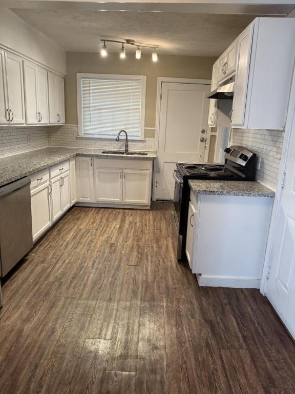 Building Photo - 4170 Plaza St